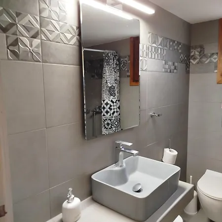 Eleana Appart hôtel 3*