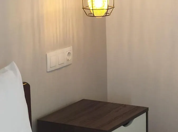 Lägenhetshotell Eleana 3*