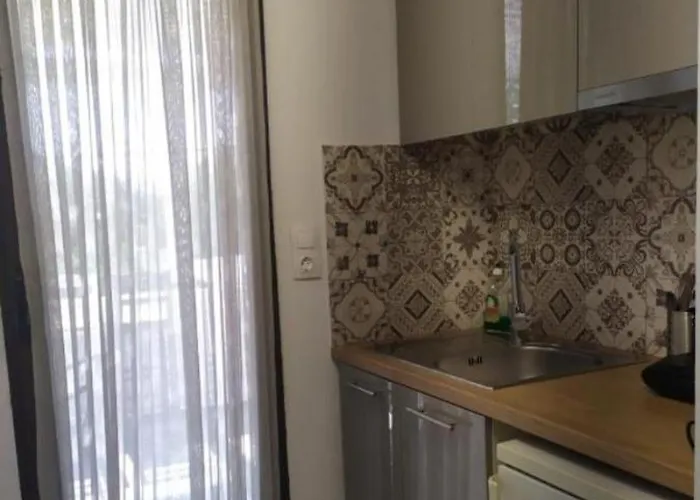 Eleana Lägenhetshotell